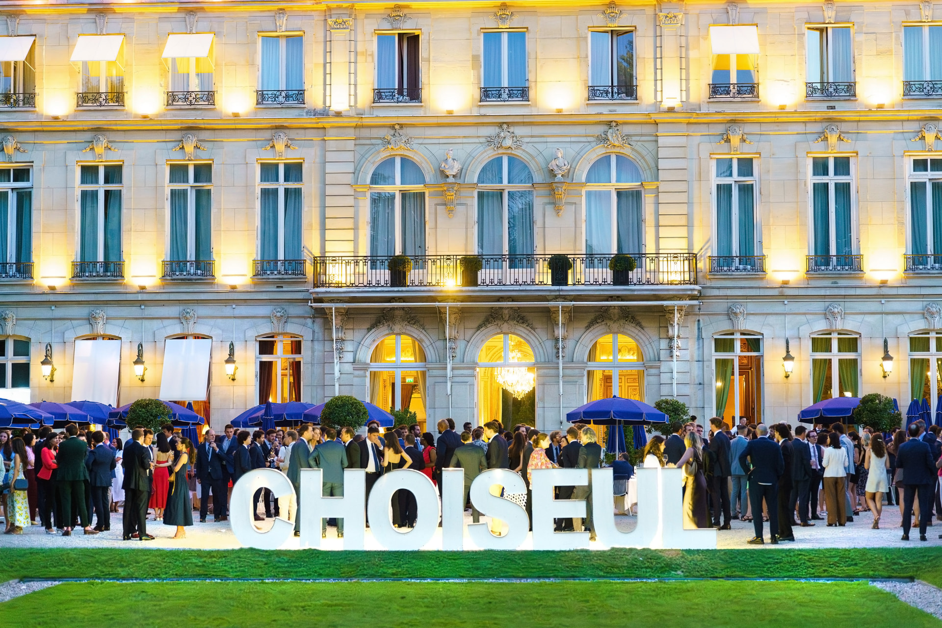 Evening reception at the Choiseul Institute in Paris