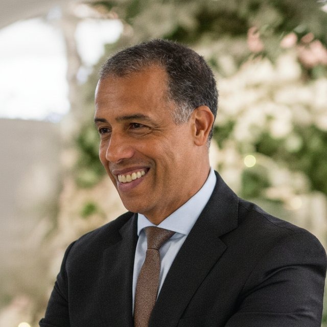 Karim Chiouar, Chief Executive Officer, Holmarcom